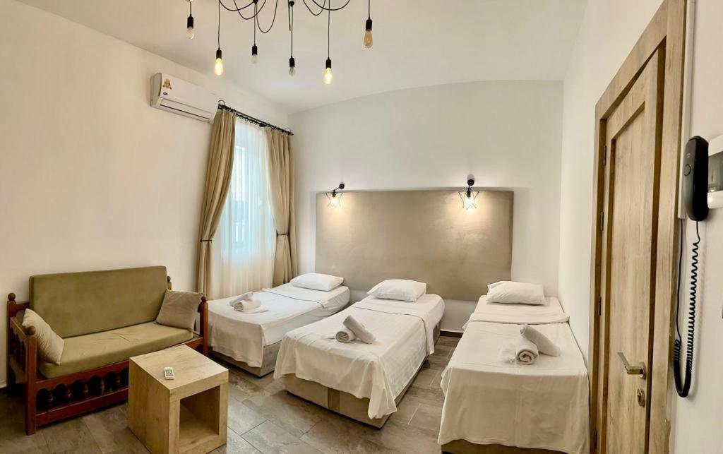 The Port Of Kyrenia Hotel Экстерьер фото